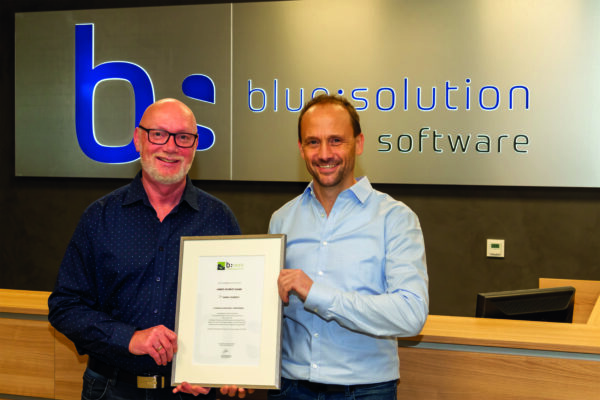 Jörg Hesel, Technologieberater Team eBusiness bei der Hardy Schmitz GmbH und Michael Hülsmann, Produktmanager work bei blue:solution software GmbH.
